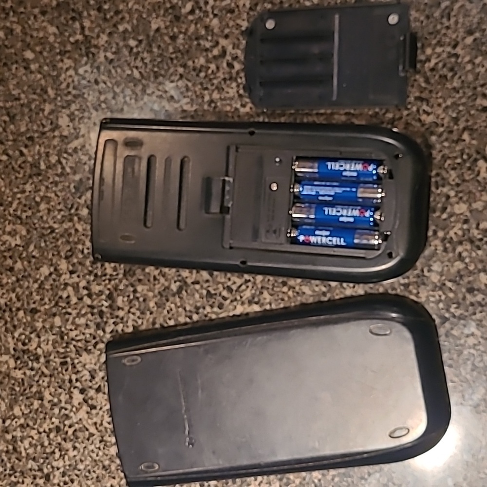 Texas Instruments TI-84 Plus calculator - Picture 5 of 7